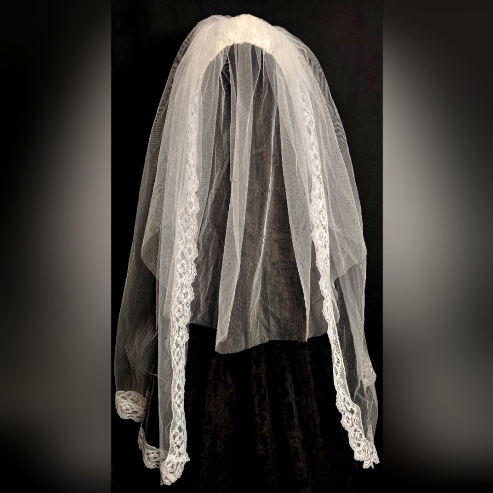Wedding Veil with headpiece